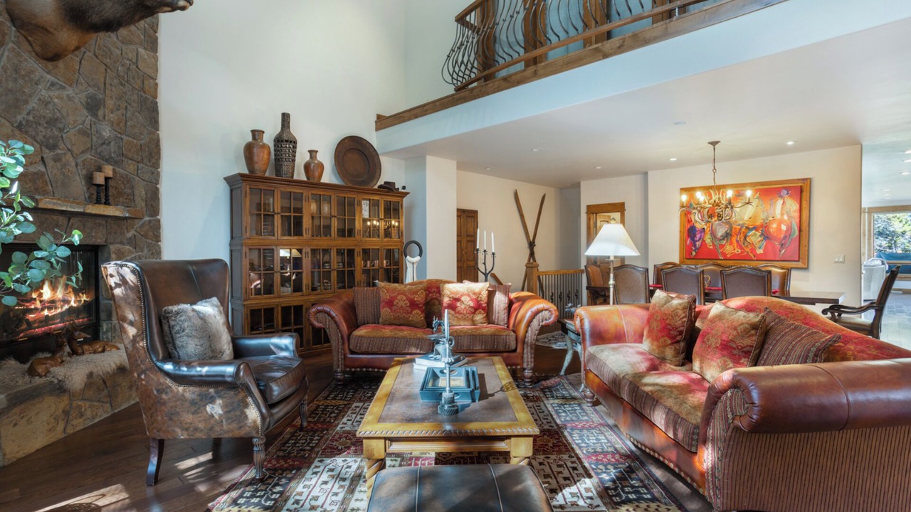 Photo of Livingroom in Highland Meadows