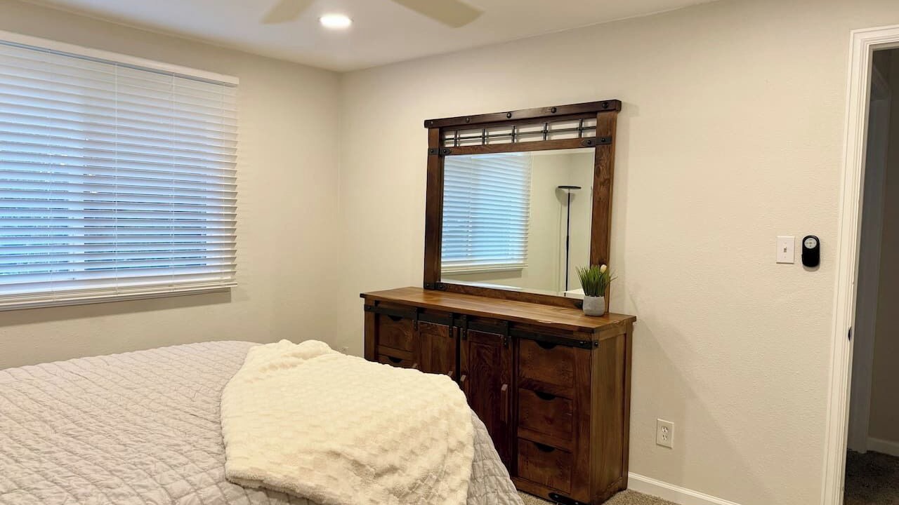 Photo of Bedroom in Dam East - West