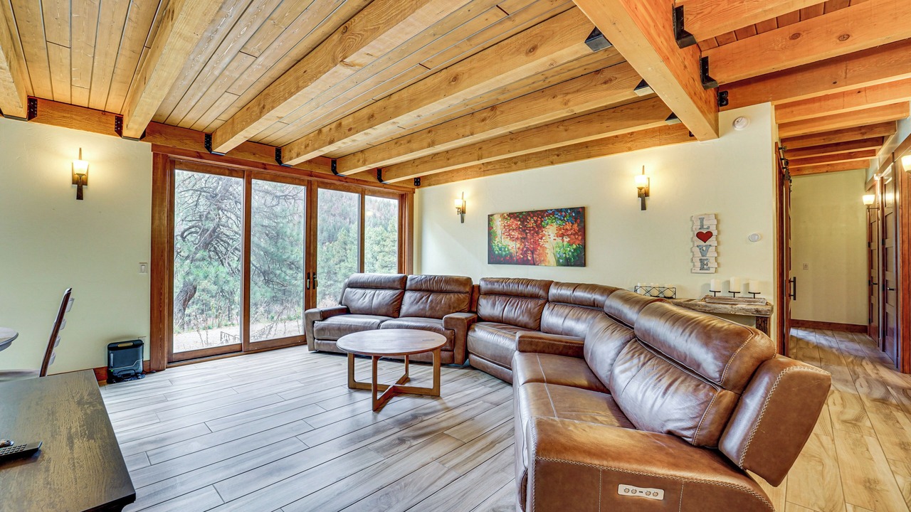 Photo of Livingroom in Bayfield
