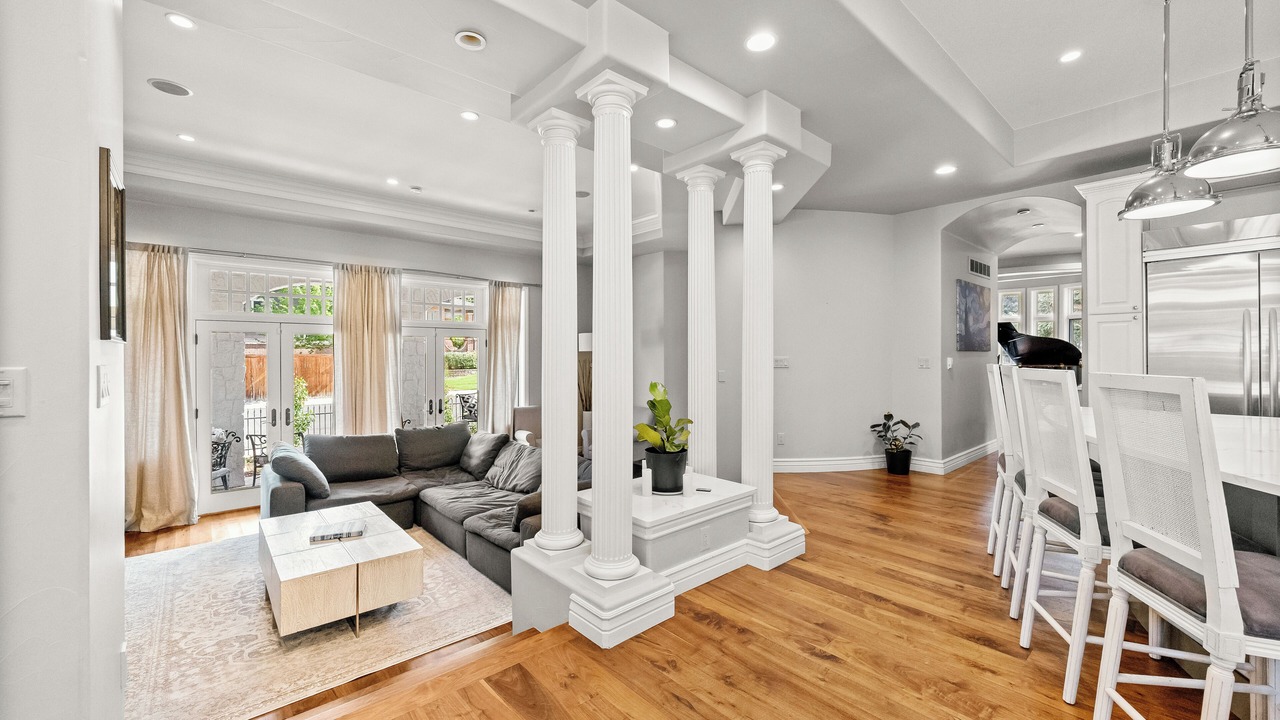 Photo of Livingroom in University Park
