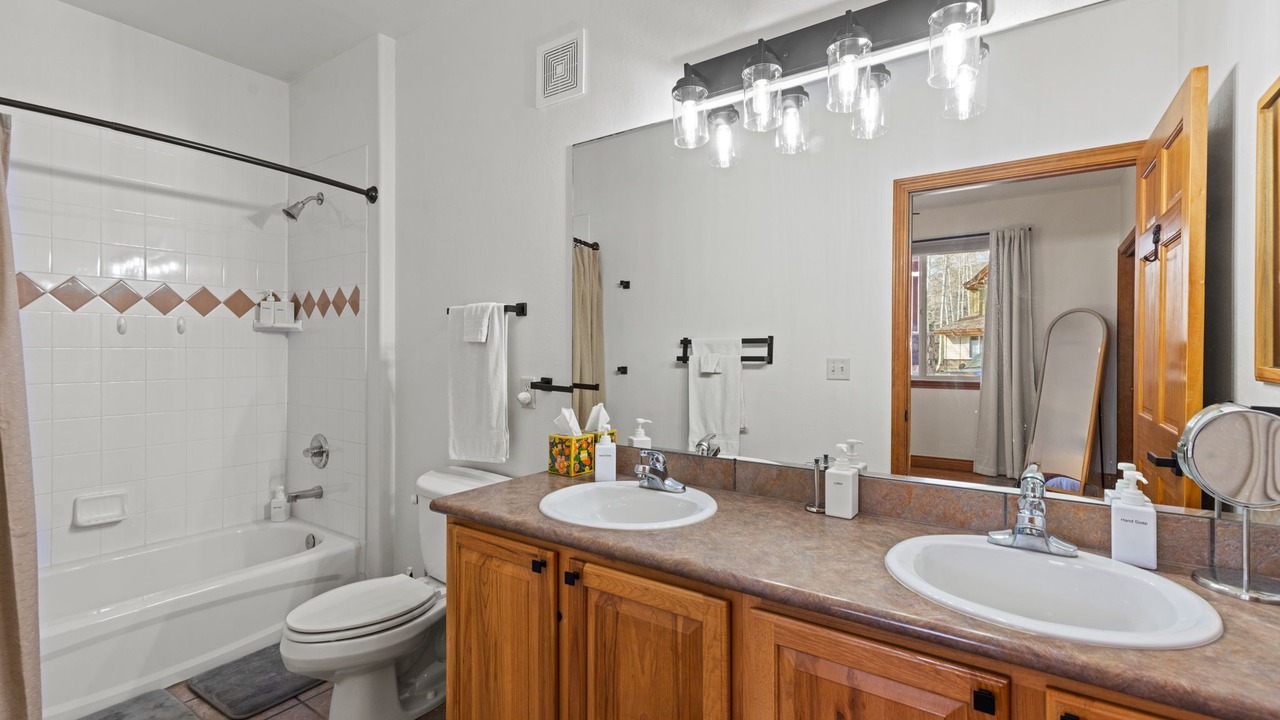 Photo of Bathroom in Willow Grove