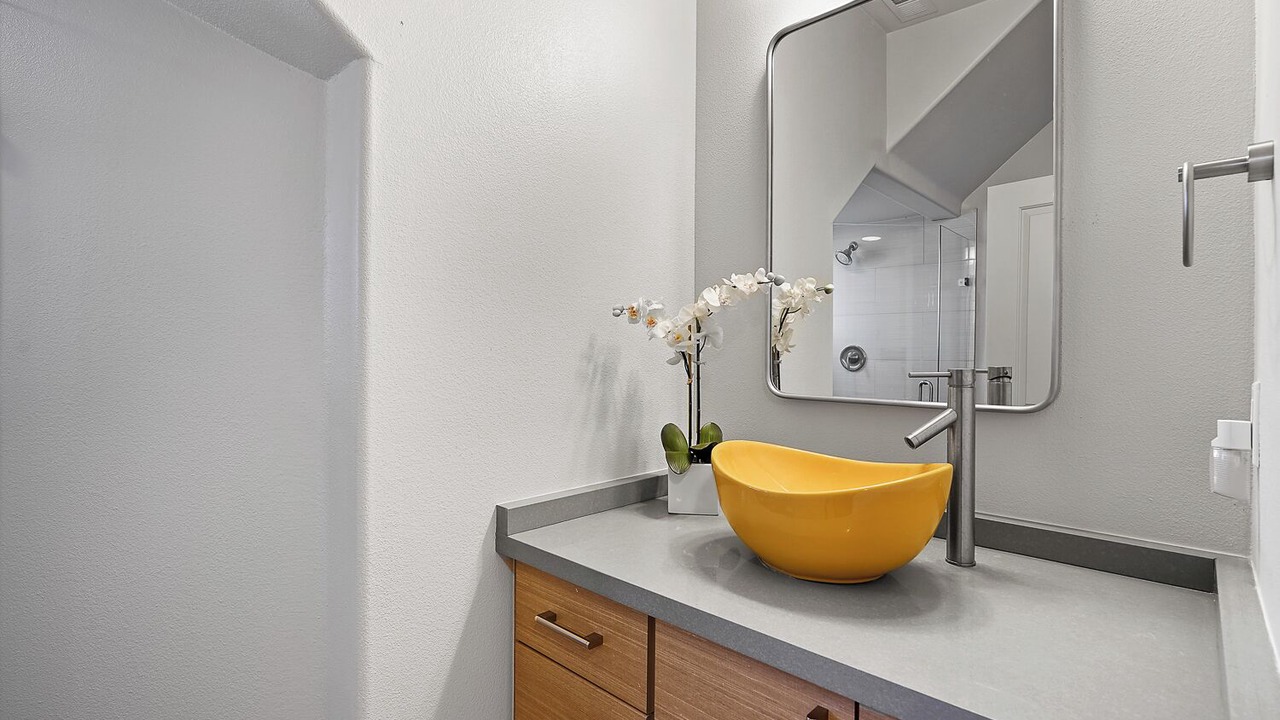 Photo of Bathroom in Al Tahoe