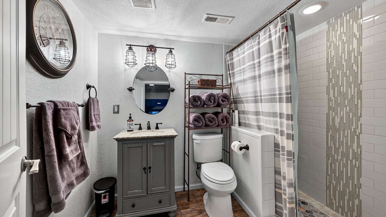 Photo of Bathroom in Commerce City