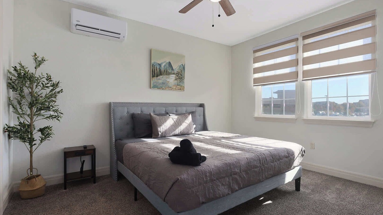 Photo of Bedroom in Overland Park