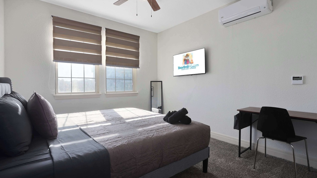 Photo of Bedroom in Overland Park