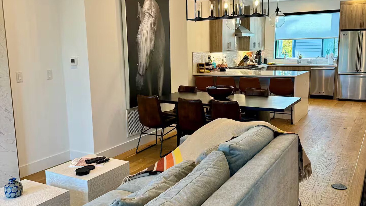Photo of Livingroom in Whittier