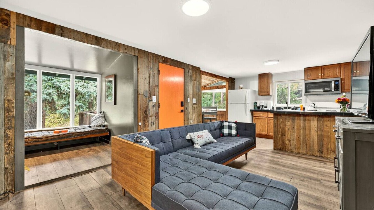 Photo of Livingroom in Idledale
