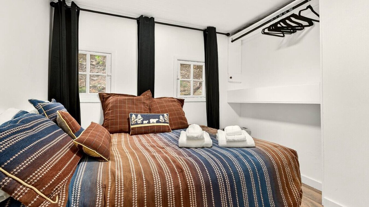 Photo of Bedroom in Idledale