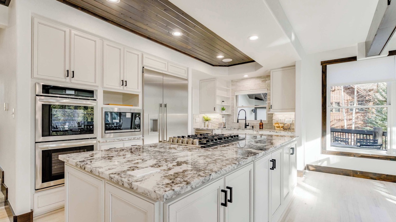 Photo of Kitchen in Elk Crossing