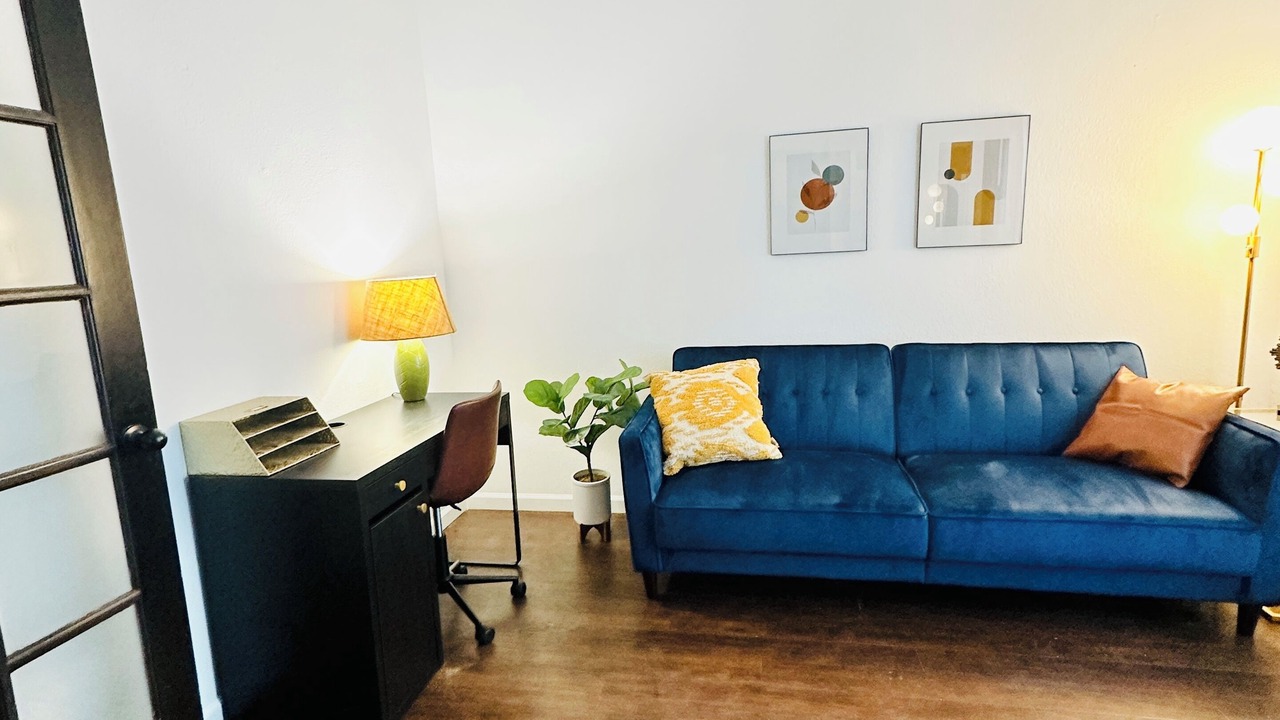 Photo of Livingroom in Parker