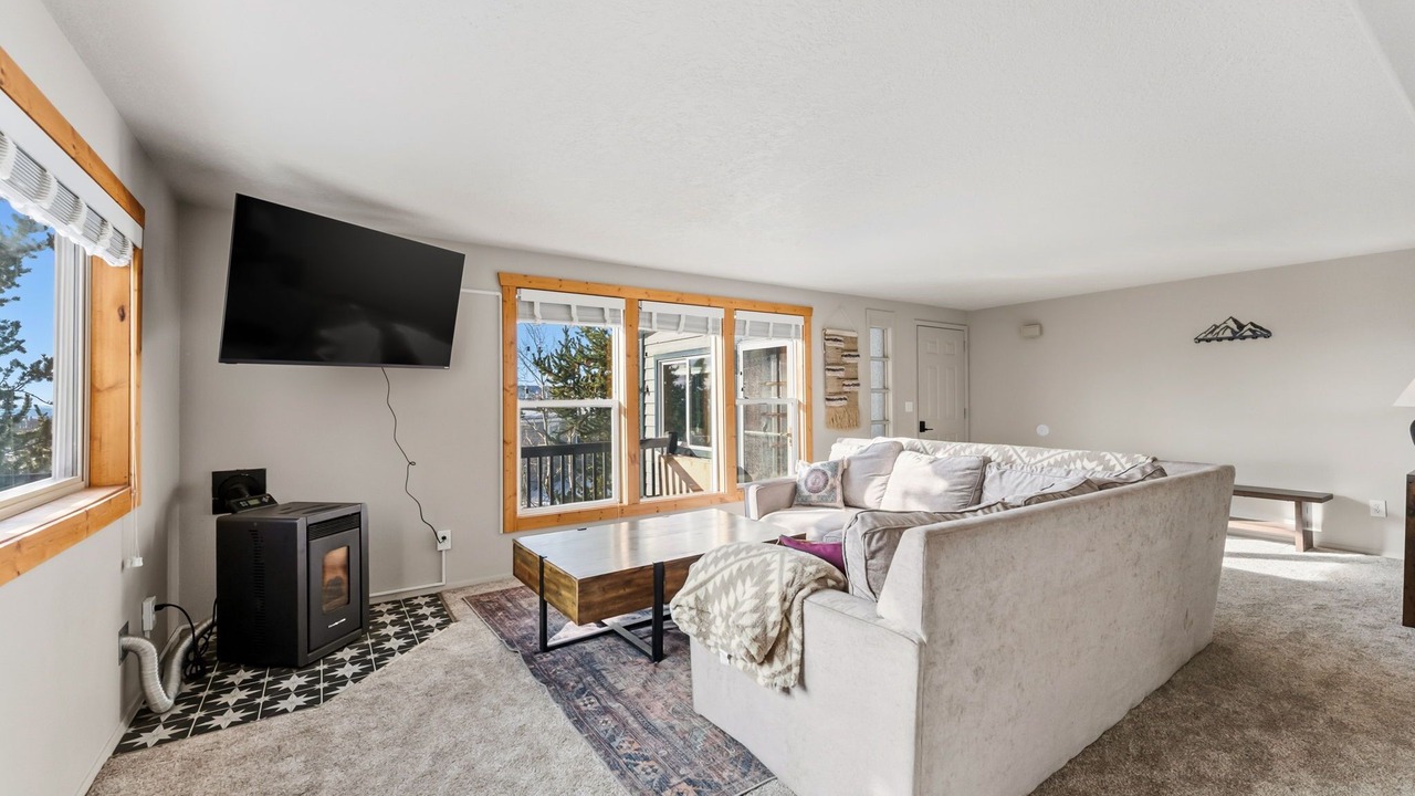 Photo of Livingroom in Fairplay