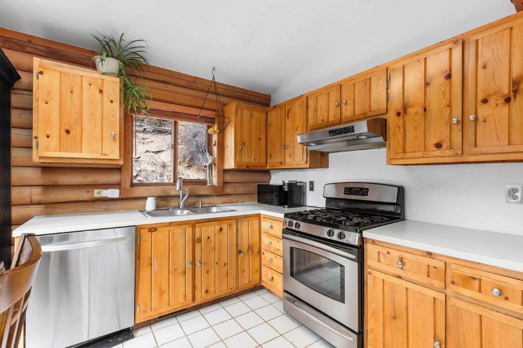 Photo of Kitchen in Shadow Mountain