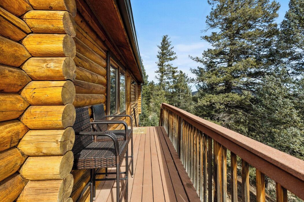Photo of Patio Balcony in Shadow Mountain