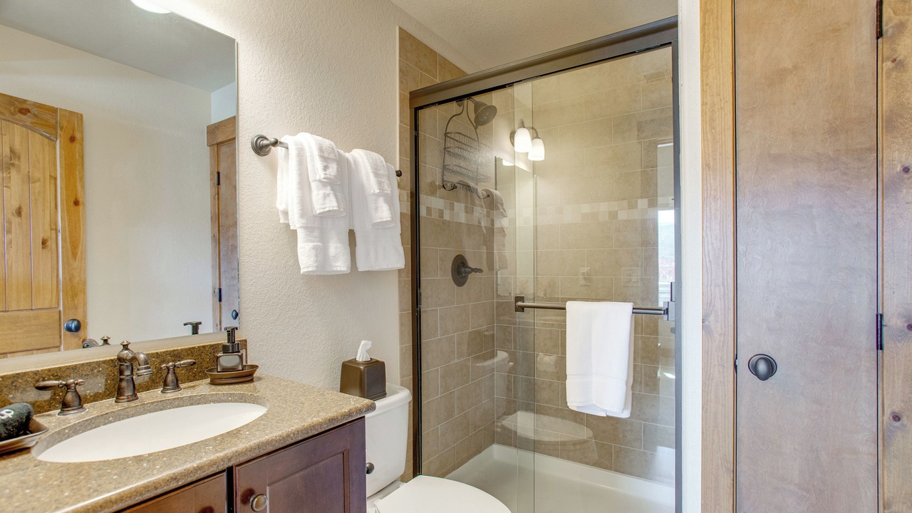 Photo of Bathroom in Rendezvous