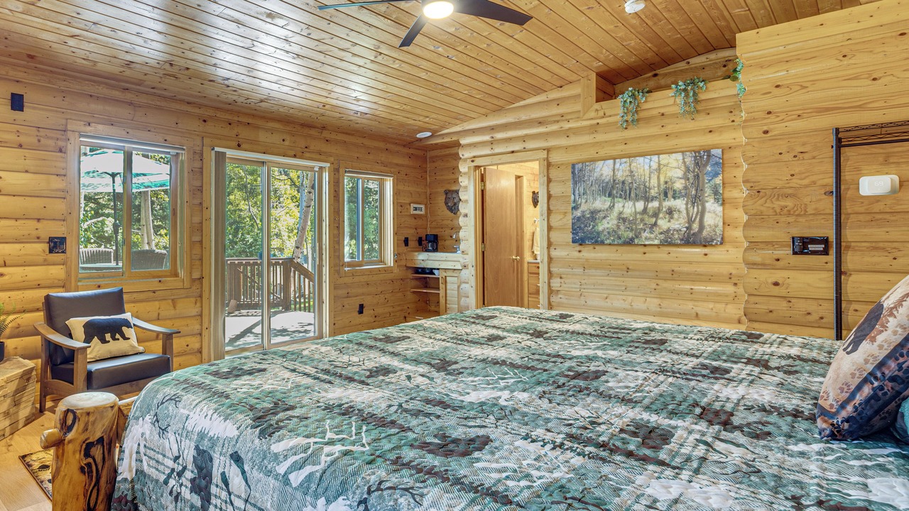 Photo of Bedroom in Cascade-Chipita Park