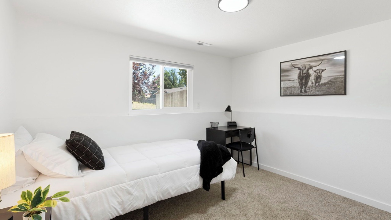 Photo of Bedroom in Security-Widefield