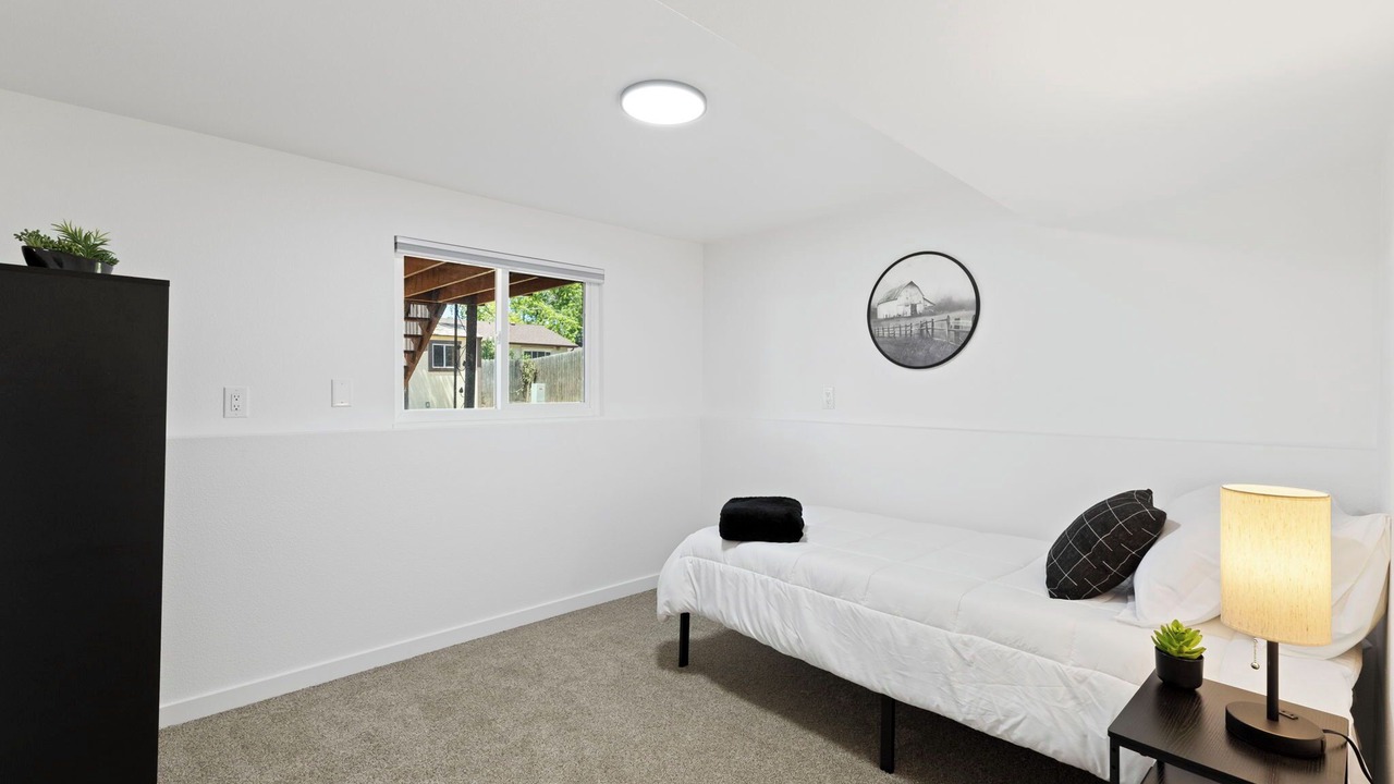 Photo of Bedroom in Security-Widefield