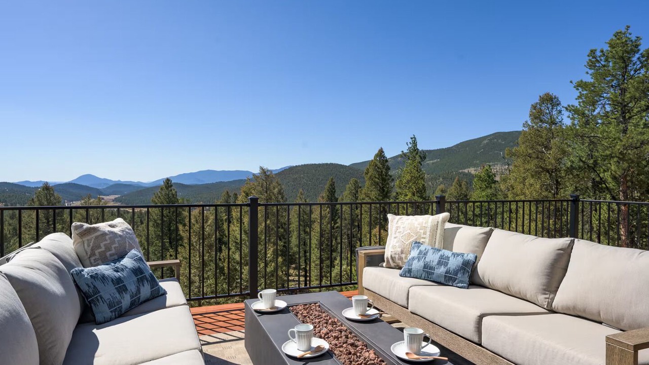 Photo of Outdoor in Bailey