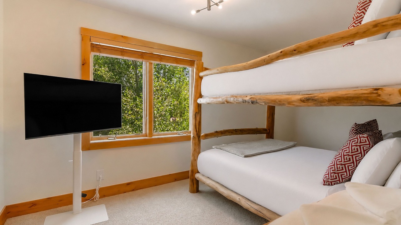 Photo of Bedroom in Grand Elk Ranch