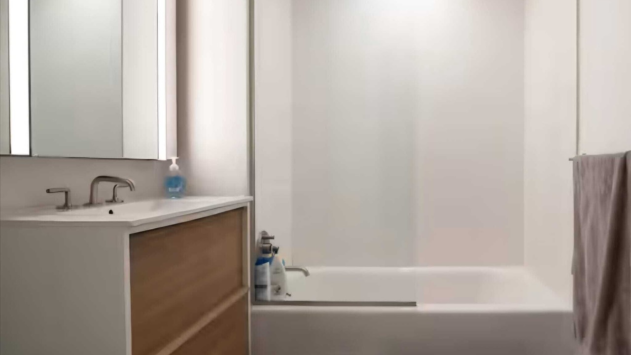 Photo of Bathroom in Greenpoint