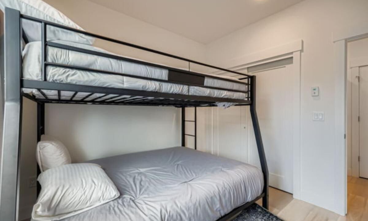 Photo of Bedroom in Willow Grove