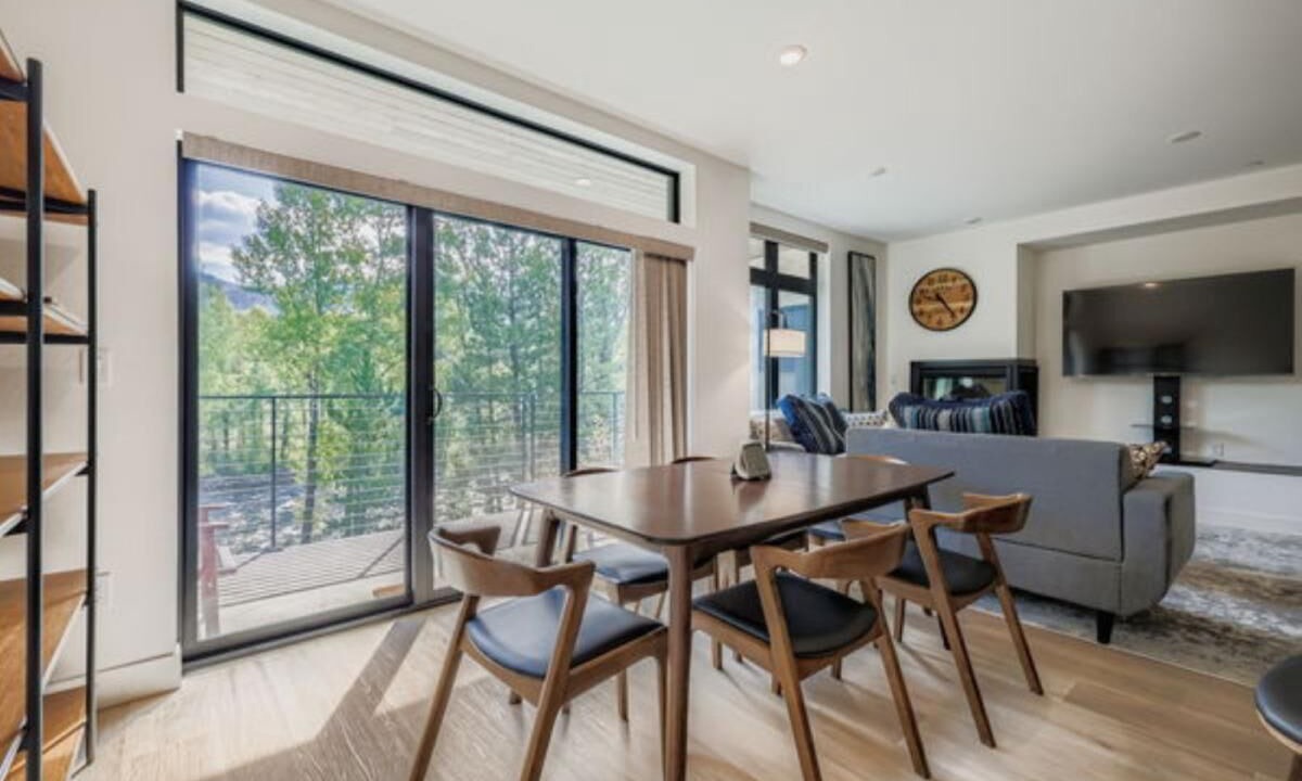 Photo of Livingroom in Willow Grove