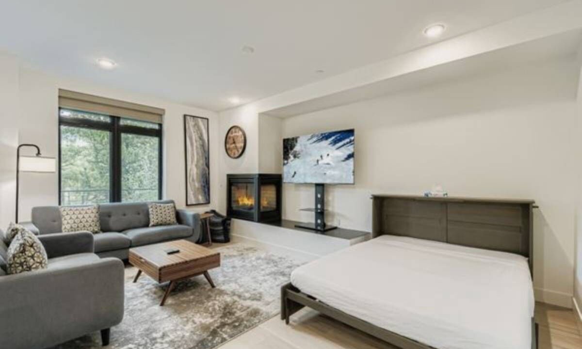 Photo of Bedroom in Willow Grove
