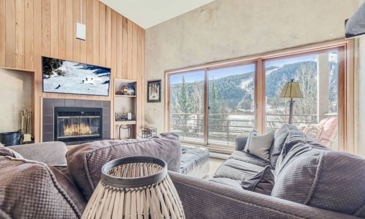 Photo of Livingroom in Mountain House