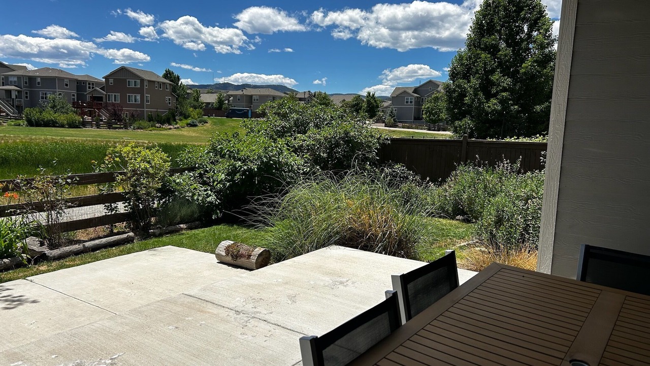 Photo of Outdoor in Golden