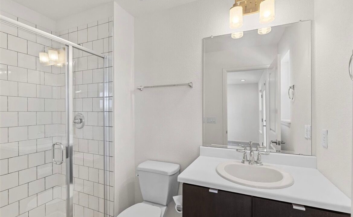 Photo of Bathroom in Golden
