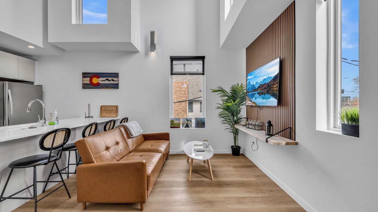 Photo of Livingroom in Cole