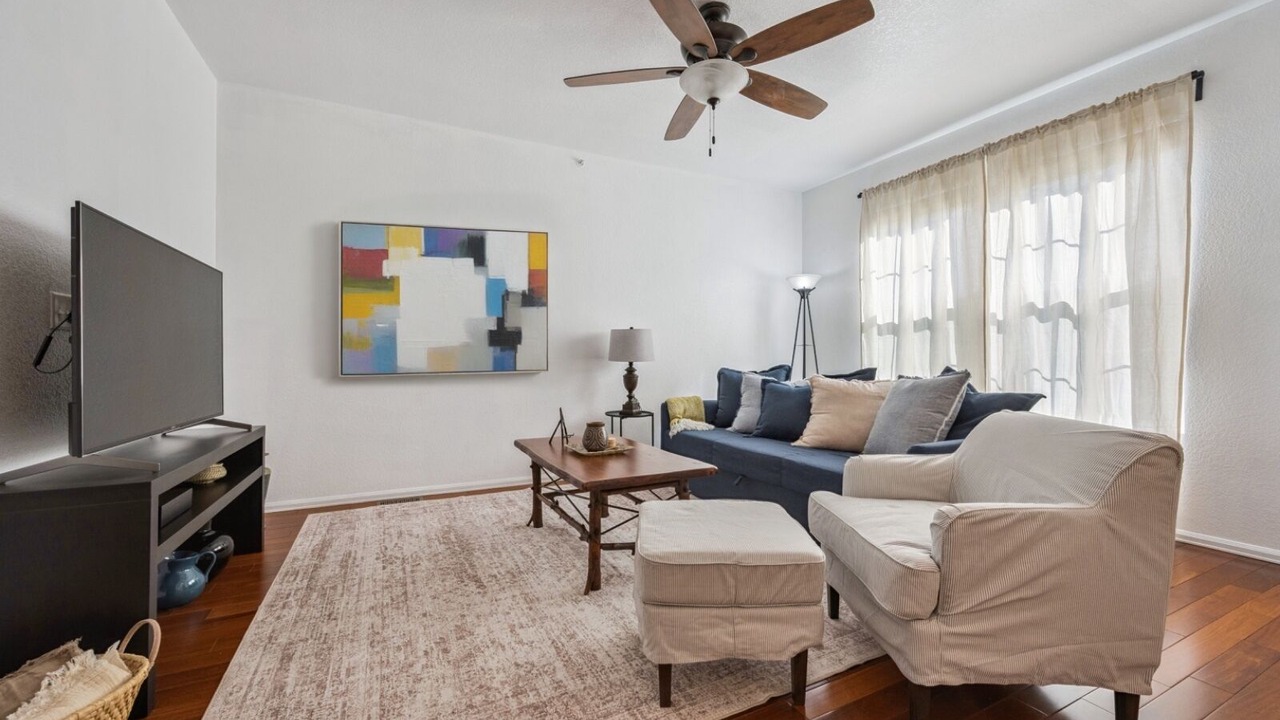 Photo of Livingroom in Commerce City