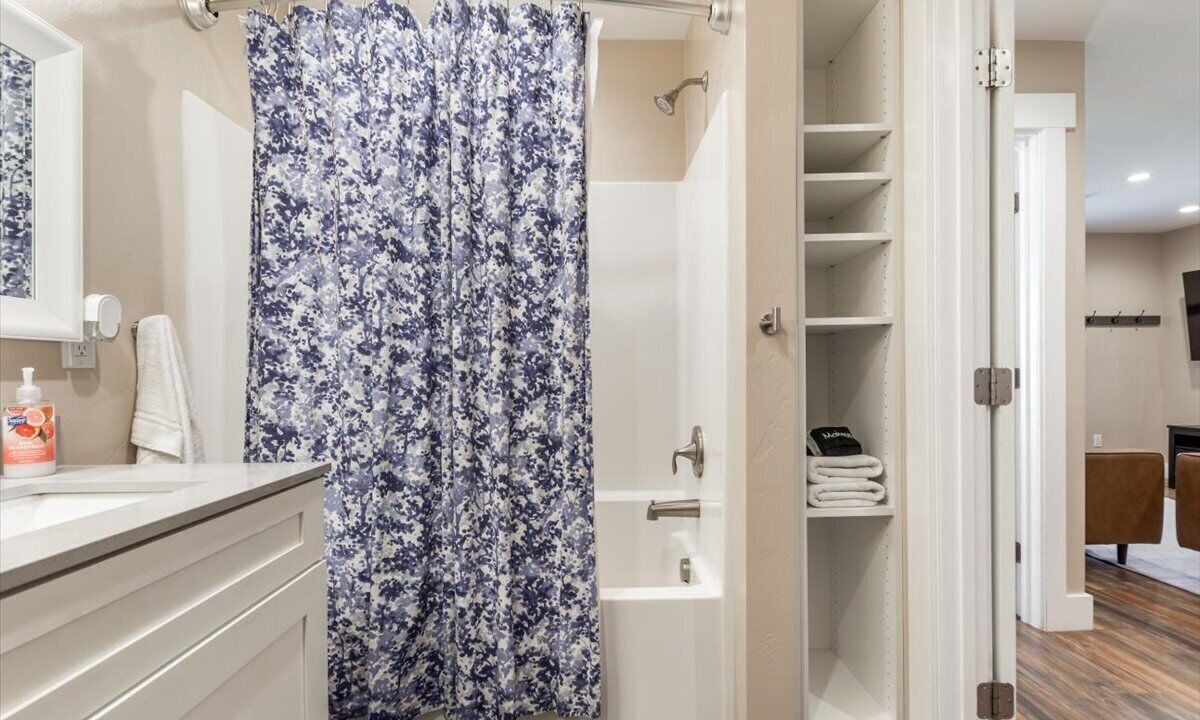 Photo of Bathroom in Leigh Creek Estates