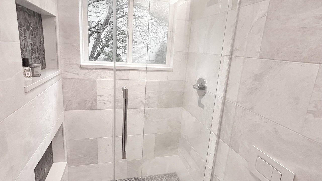 Photo of Bathroom in Table Mesa