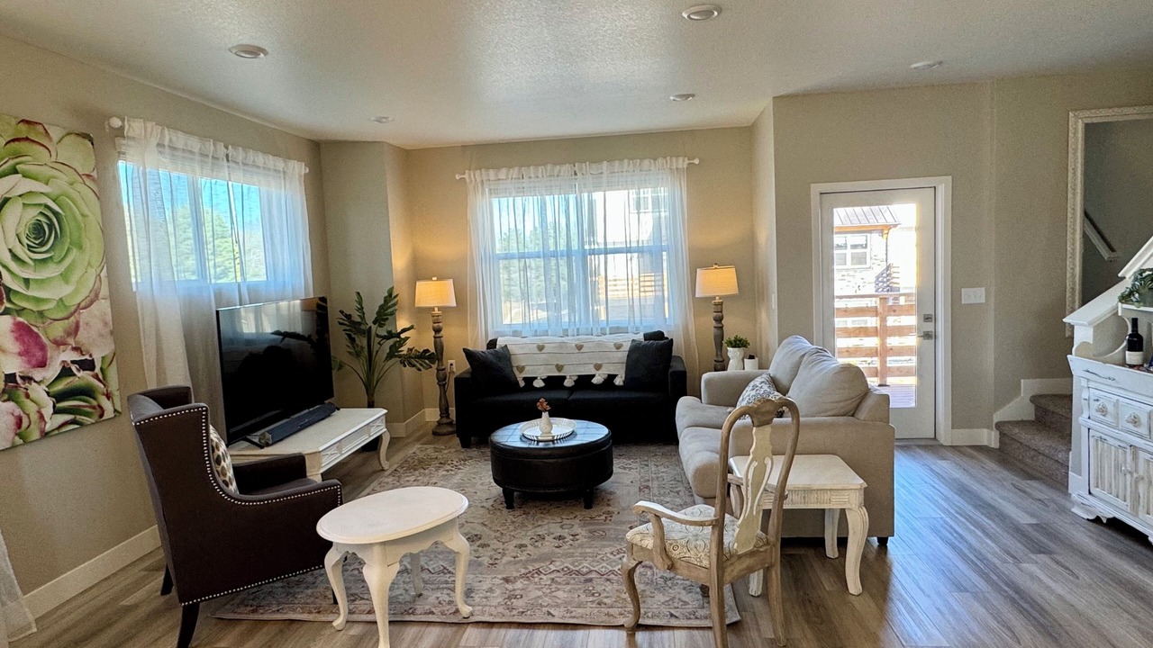 Photo of Livingroom in Lafayette