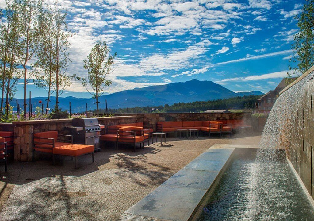Photo of Outdoor in Peak 8