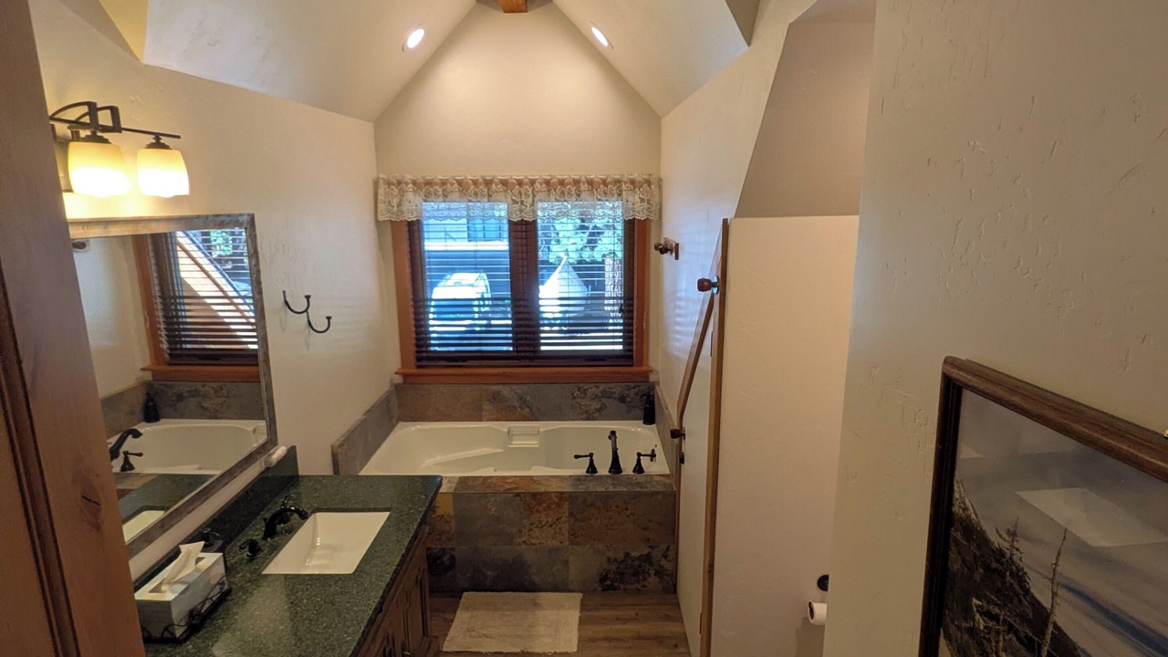Photo of Bathroom in Tahoe Island