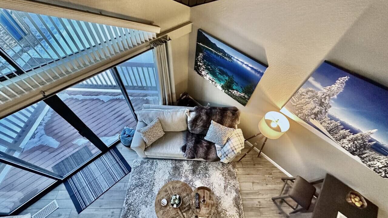 Photo of Livingroom in Tahoe Keys