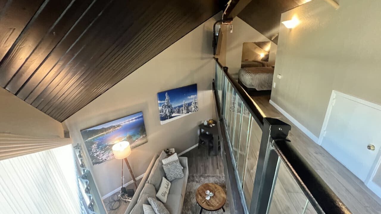 Photo of Livingroom in Tahoe Keys
