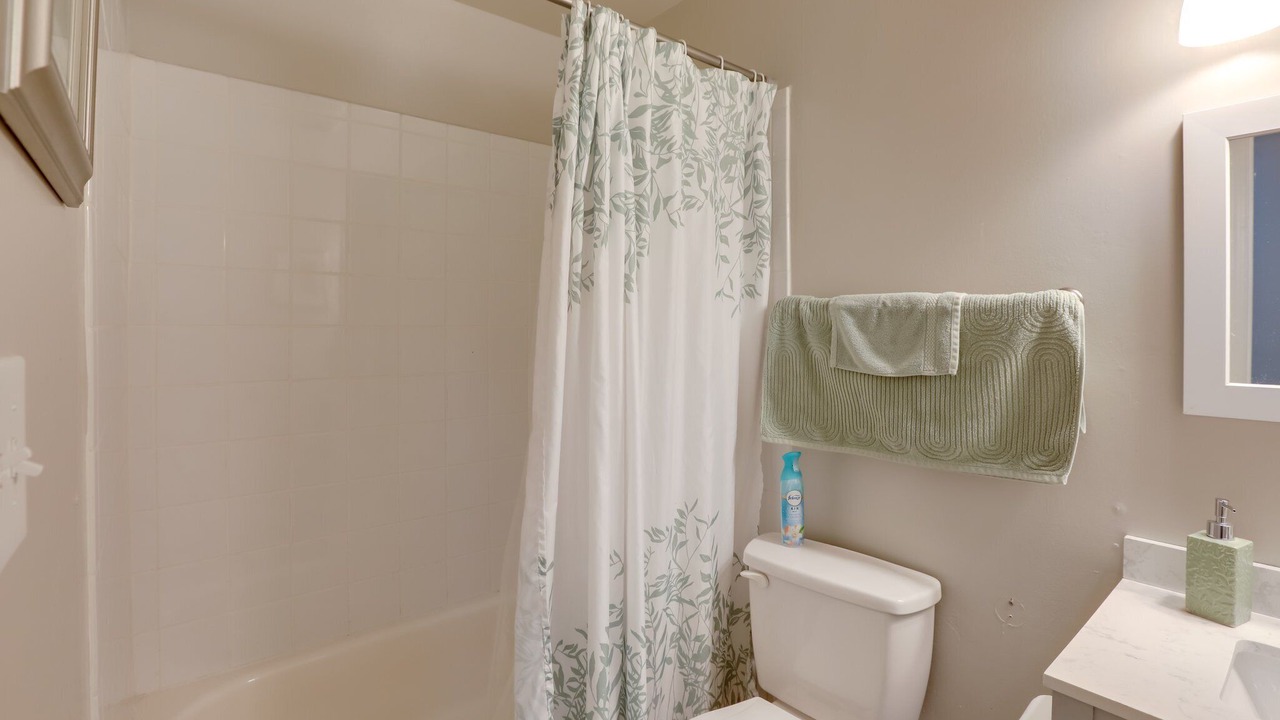 Photo of Bathroom in Columbine Valley