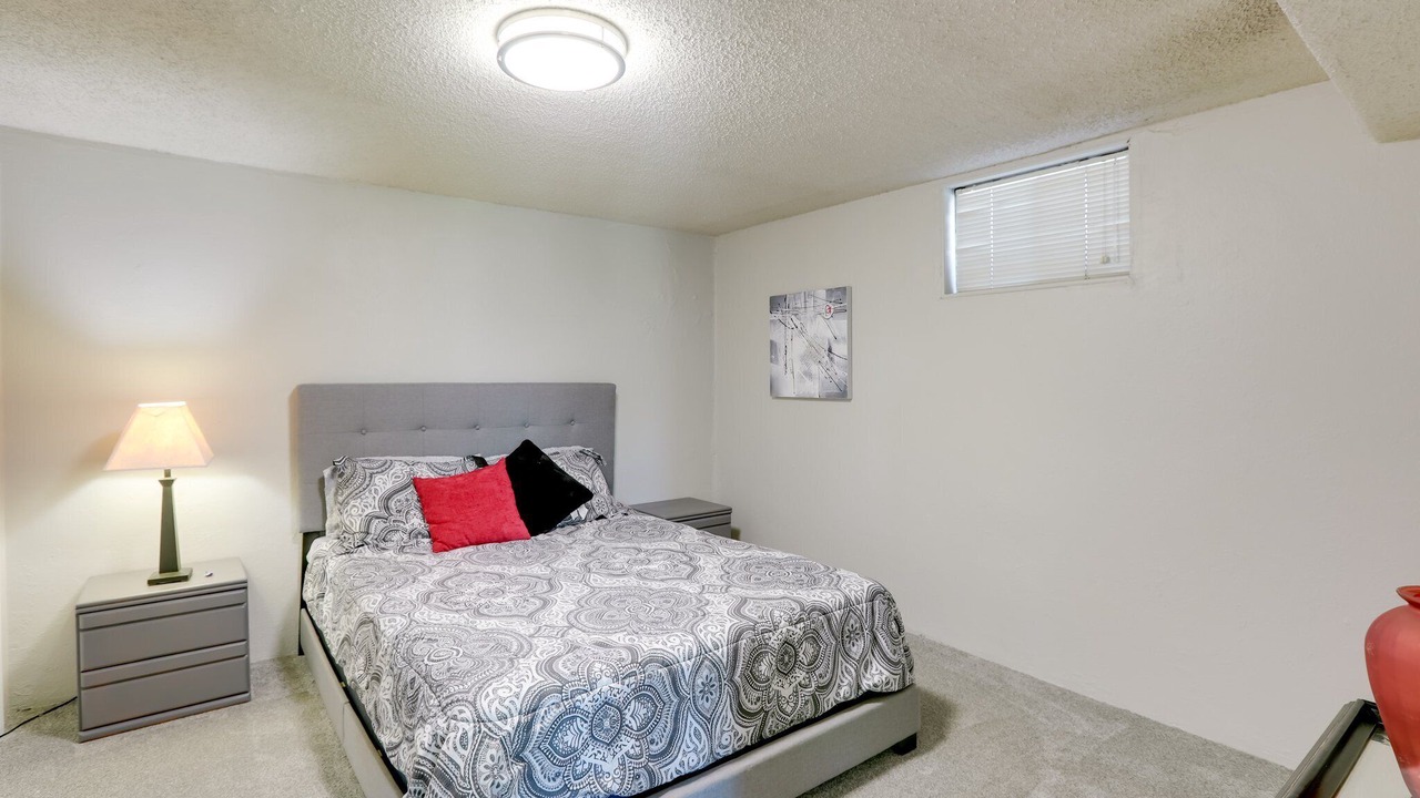 Photo of Bedroom in Columbine Valley