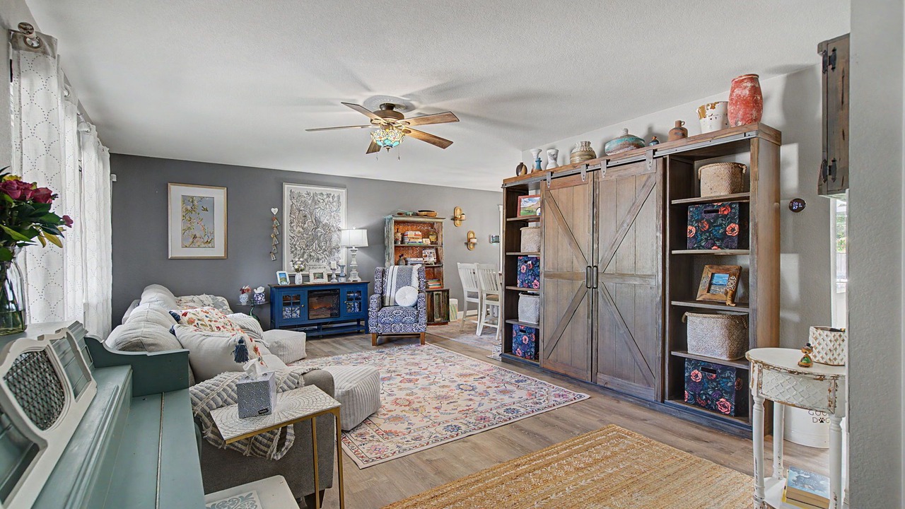 Photo of Livingroom in Rustic Hills