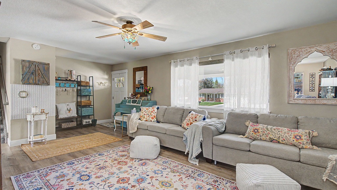 Photo of Livingroom in Rustic Hills