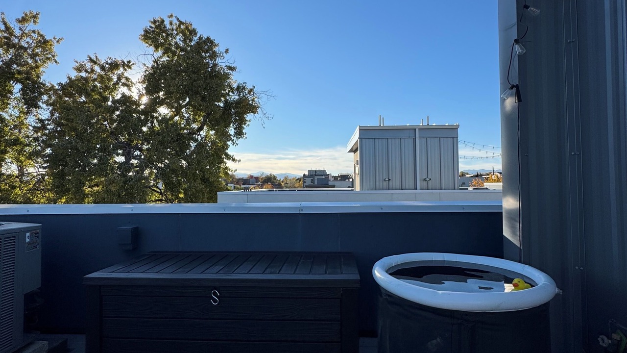 Photo of Patio Balcony in Jefferson Park