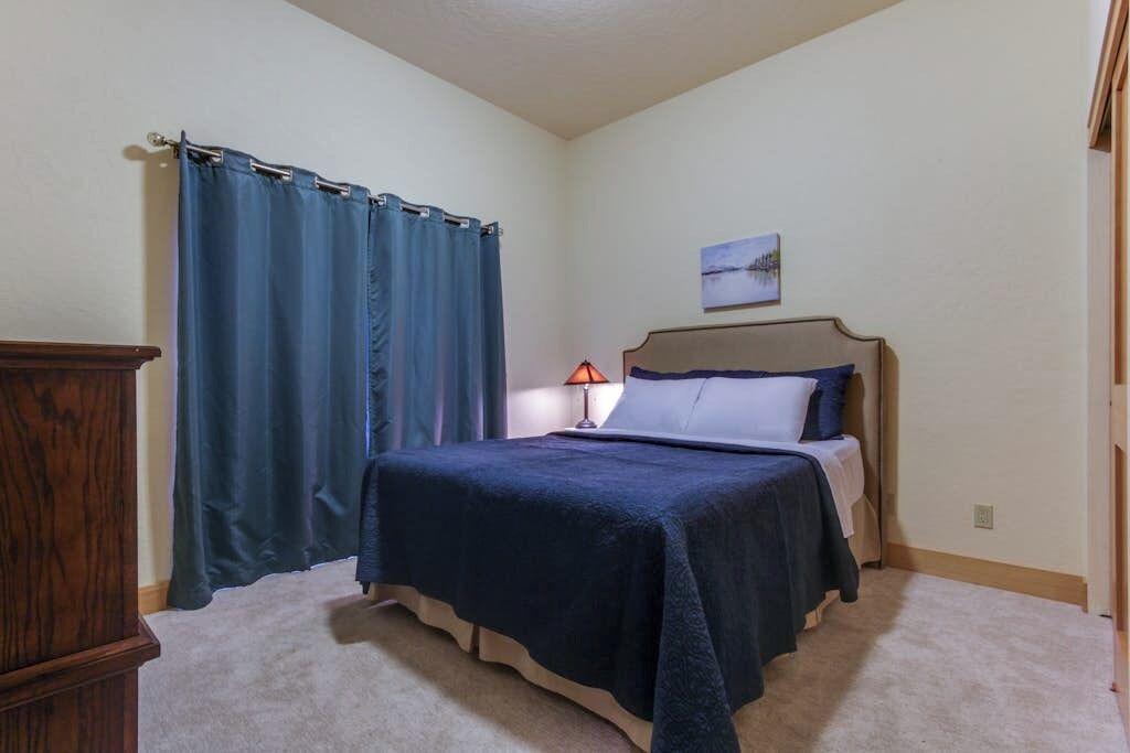 Photo of Bedroom in Dover Bay