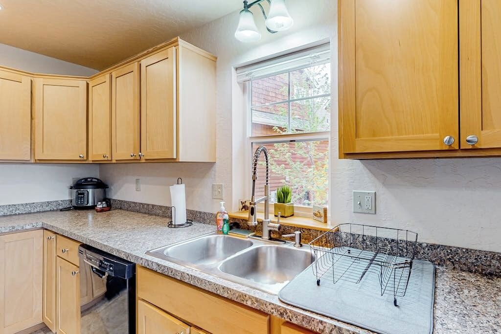 Photo of Kitchen in Dover Bay
