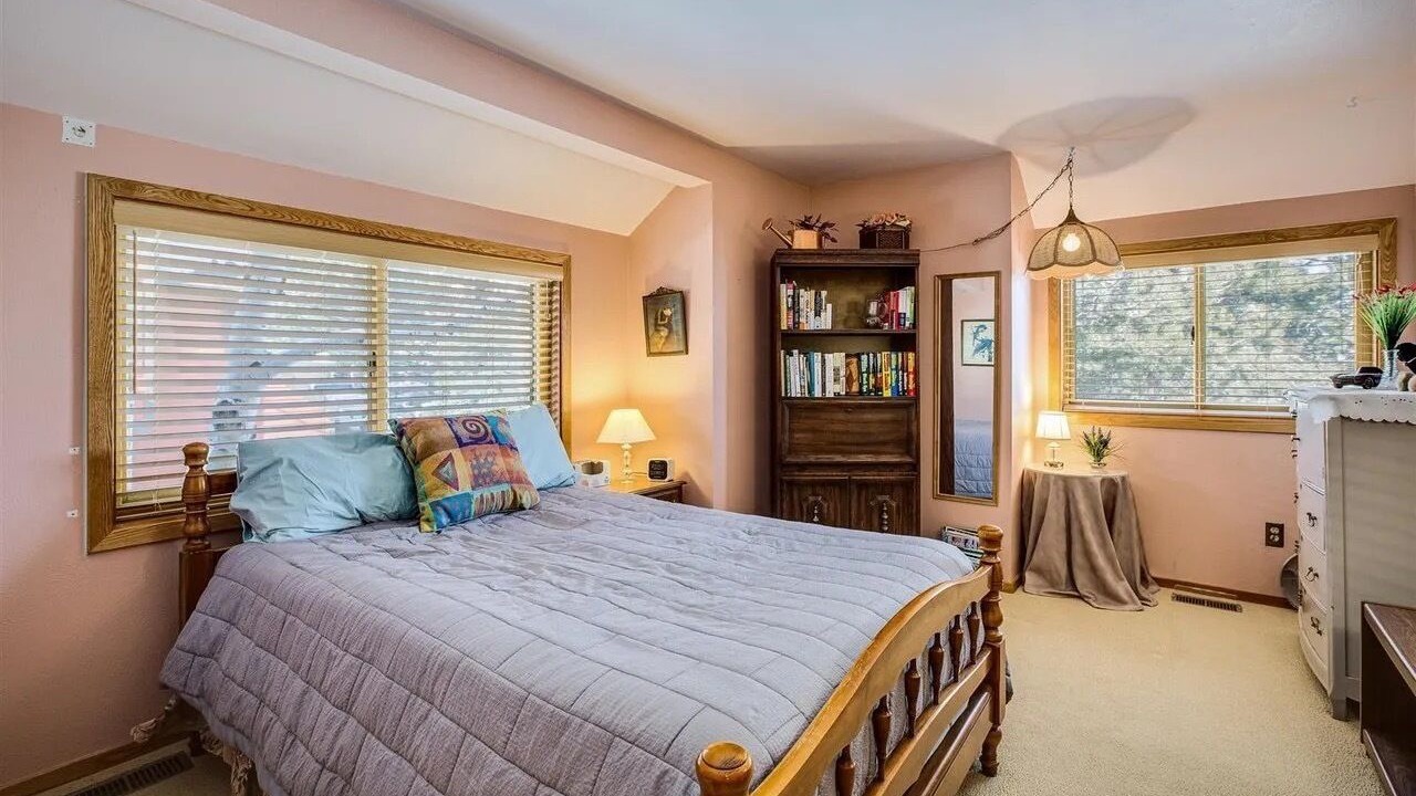 Photo of Bedroom in Devil's Thumb - Rolling Hill