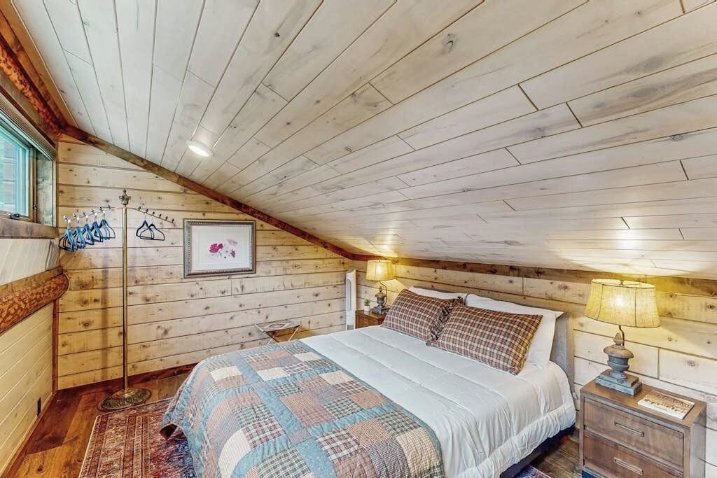 Photo of Bedroom in Durango