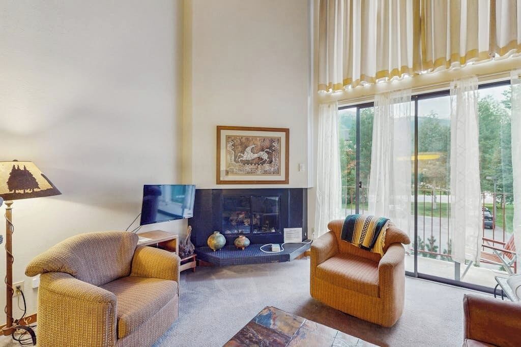 Photo of Livingroom in East Village at Copper