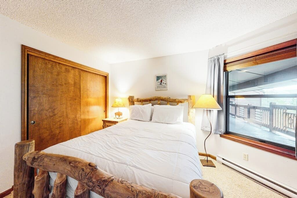 Photo of Bedroom in Four O'Clock